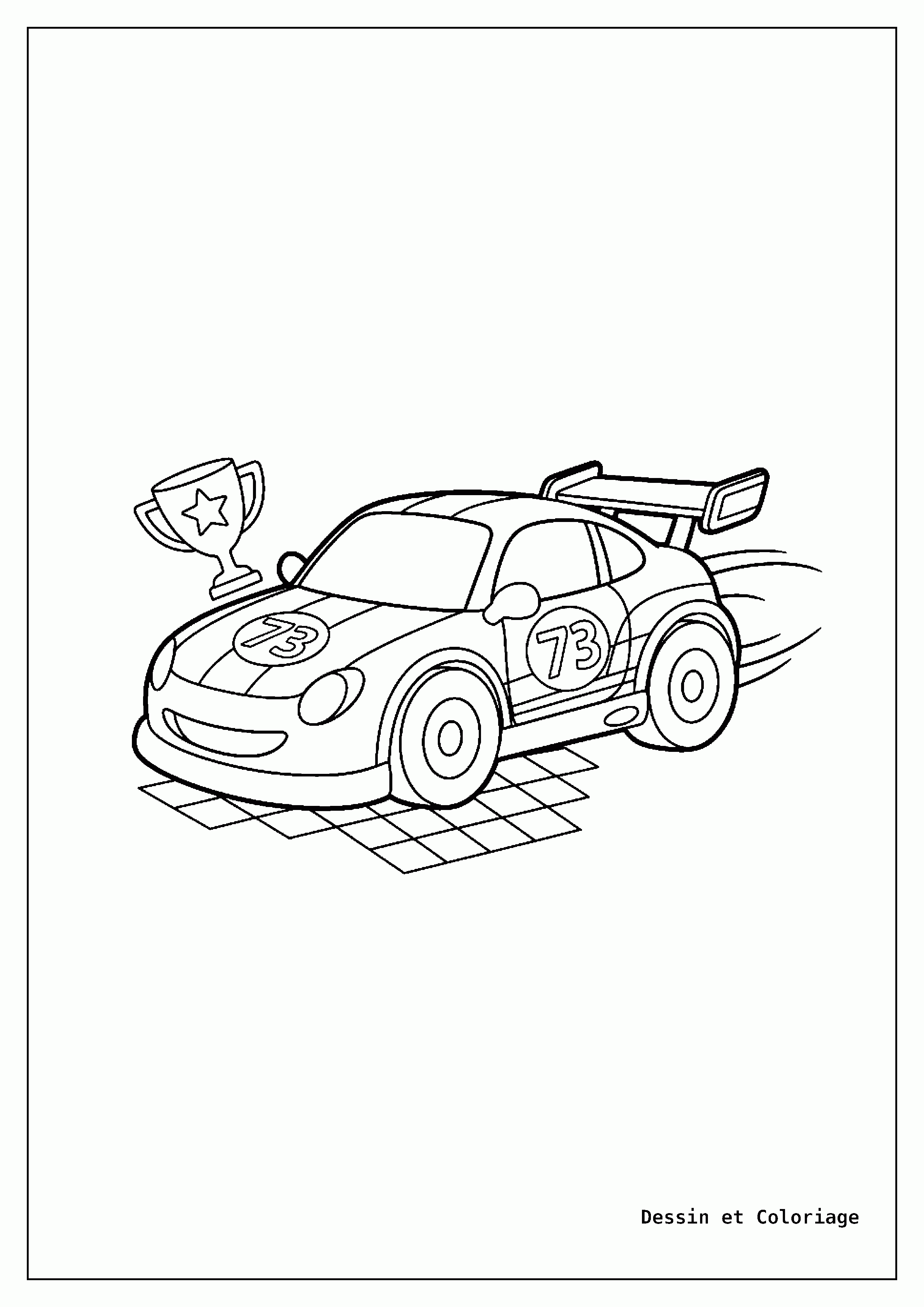 coloriage voiture de course — Une voiture de course stylisée est représentée de profil, avec des pneus larges et un aileron arrière.
